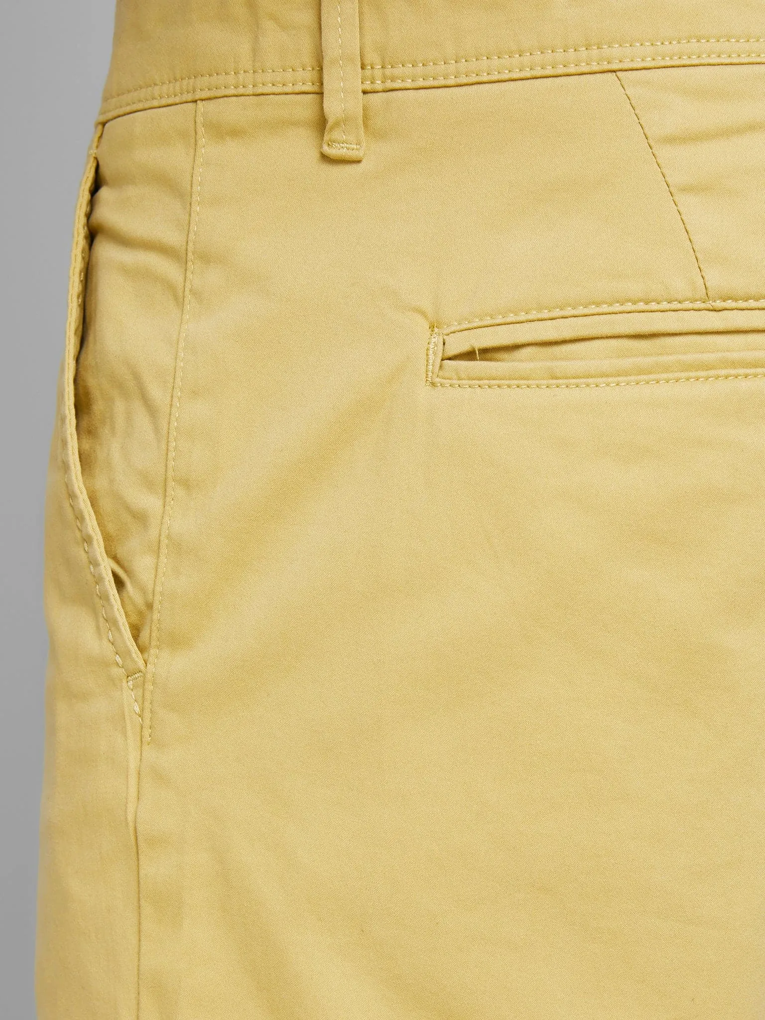 Ανδρική καπαρντινέ βερμούδα JPSTBOWIE JJSHORTS SOLID 12165604 | 12165604