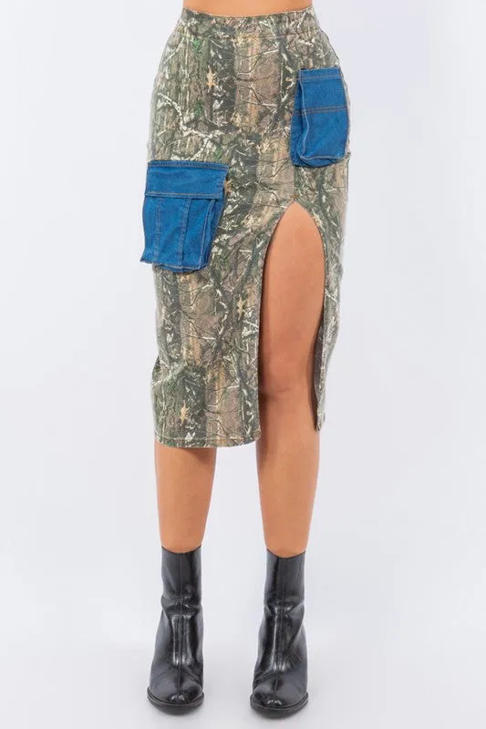 Cargo Skirt With Contrast Pockets In Woodland Camo