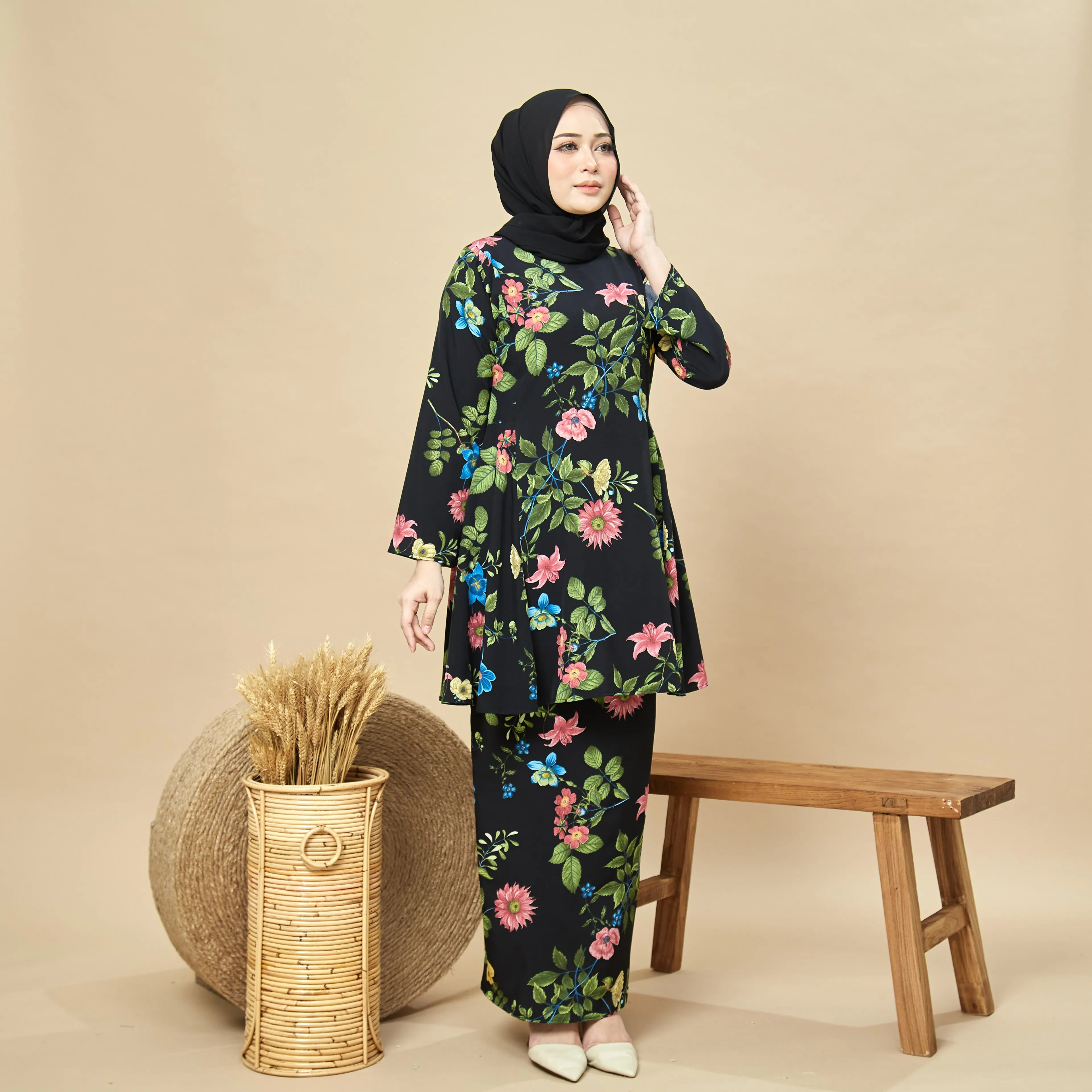 Habib Kurung Set II - Black