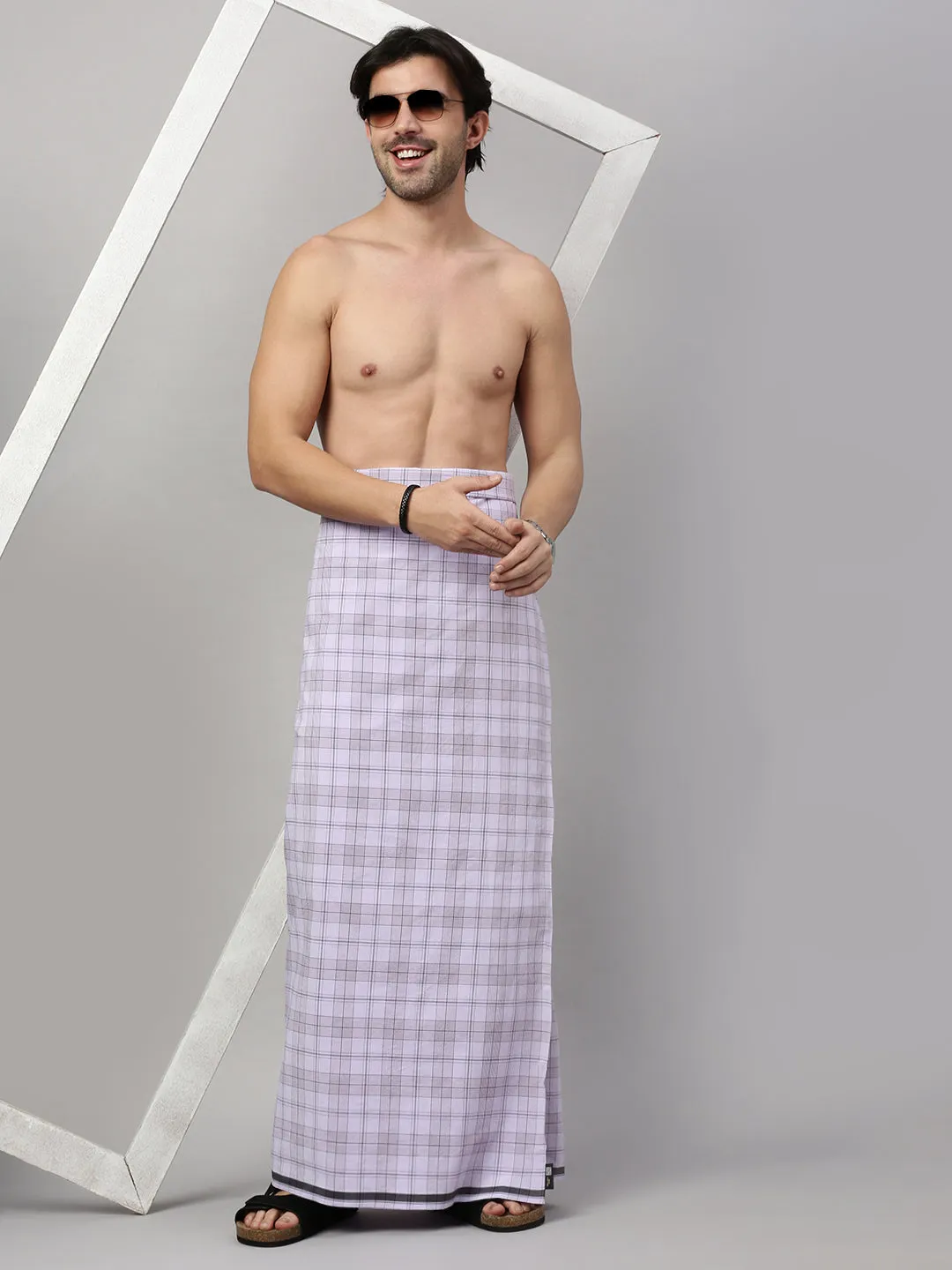 WHITE MACHO 31